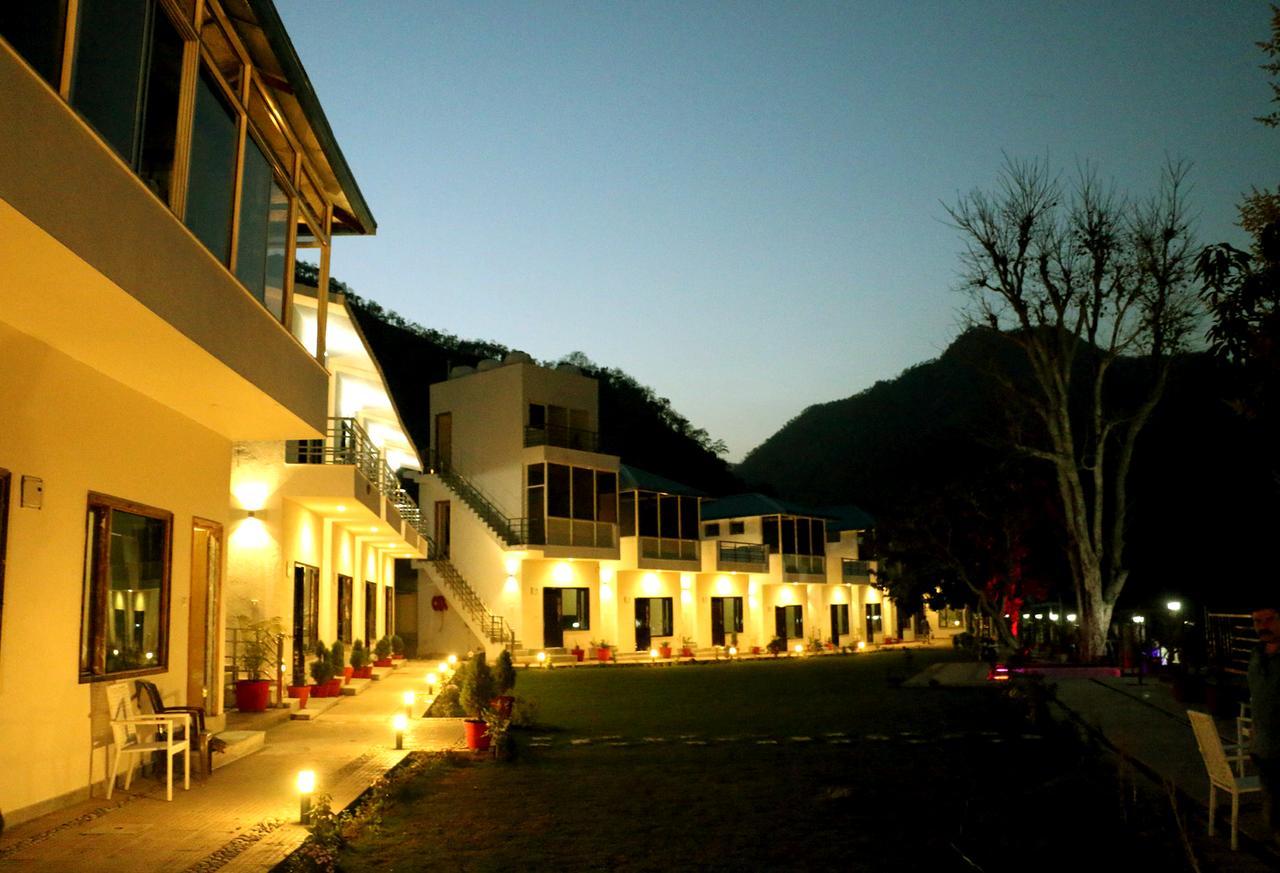 Ezzenza Mahayana Resort & Spa Rishīkesh Extérieur photo