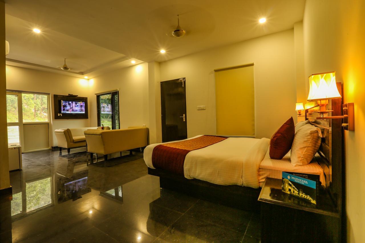 Ezzenza Mahayana Resort & Spa Rishīkesh Extérieur photo